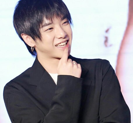 华晨宇出道时间(华晨宇出道时间是哪一年)