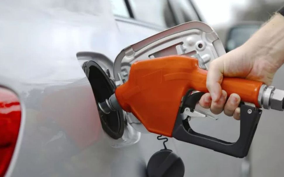 加油跳枪怎么回事(奔驰c加油跳枪怎么回事) 加油跳枪怎么回事(奔驰c加油跳枪怎么回事)